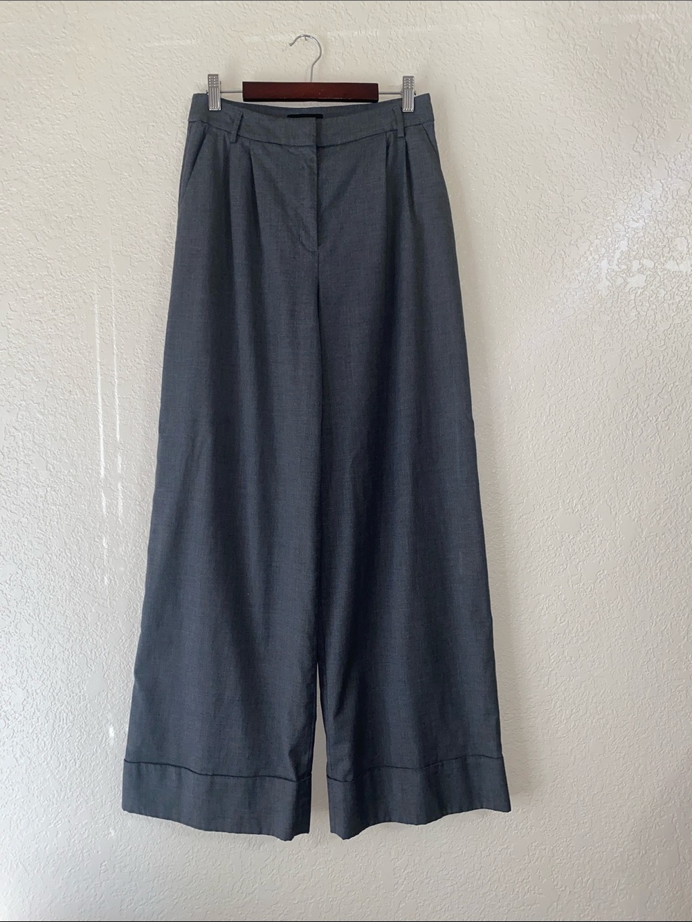 Express Wide-Leg High-Rise Trousers — Charcoal